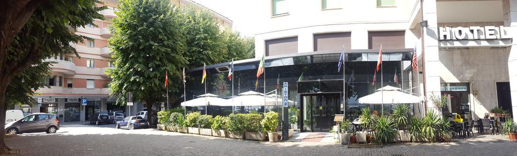 Hotel Ariston Acqui Terme Buitenkant foto