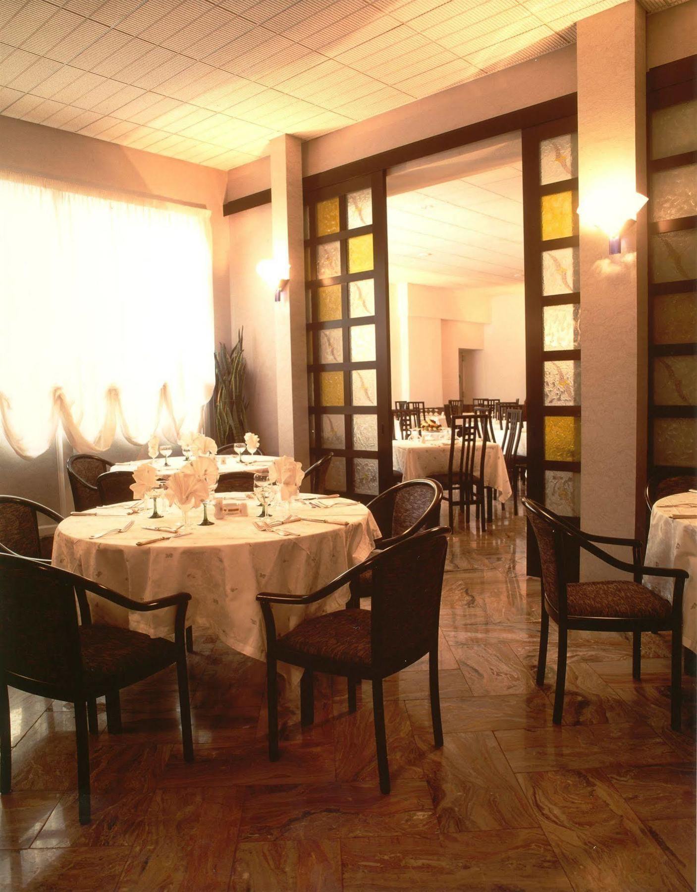Hotel Ariston Acqui Terme Buitenkant foto
