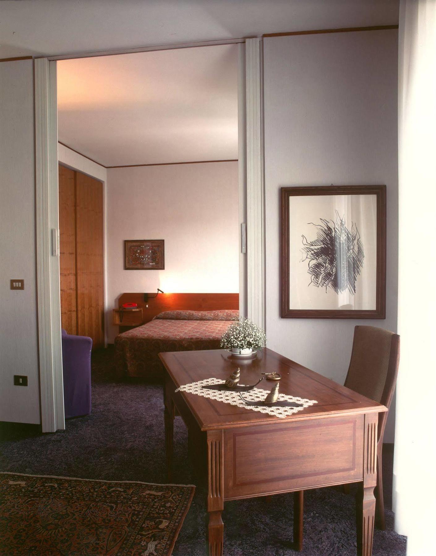 Hotel Ariston Acqui Terme Buitenkant foto
